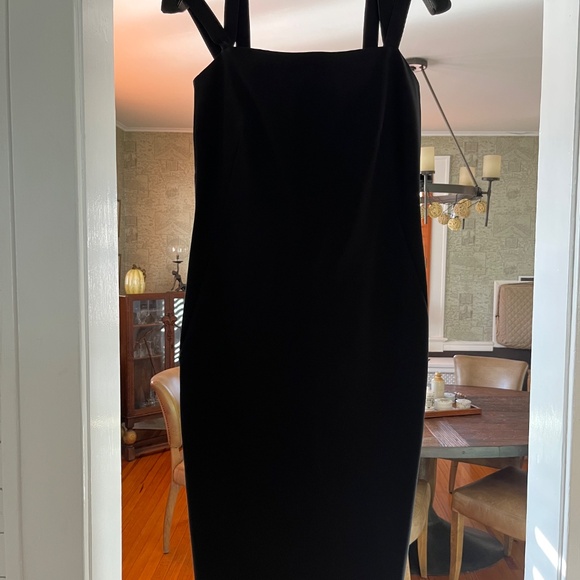 Dress - Picture 4 of 4